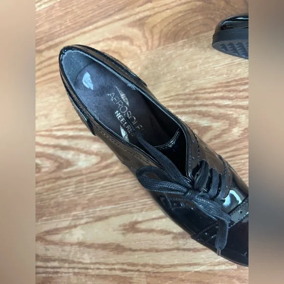 AEROSOLES Twee Patent Lace-Up Heeled Oxfords – Size 6 - Picture 3 of 6